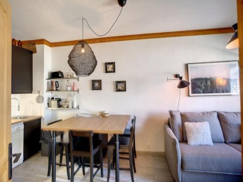 Superbe 2 pièces 4 pers, balcon, au pied des pistes, WiFi - FR-1-178-190