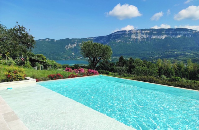 Superbe appartement 2 chambres/Lovely 2 bedrooms with terrasse TOUSHITA