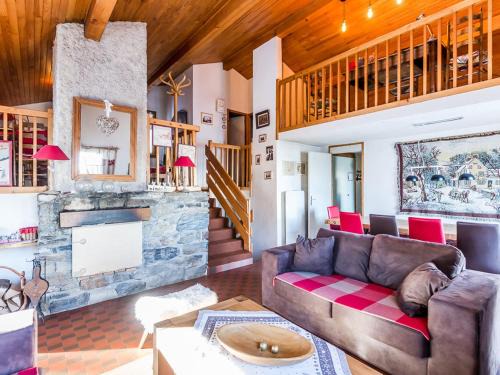 Superbe chalet 10 pers avec terrasse, jardin et parking à 2 min des pistes – Montchavin - FR-1-329-87