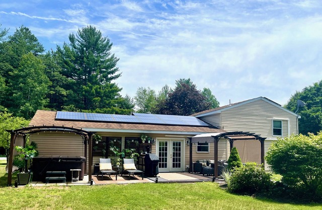 SUPREMELY STYLISH HOME WITH HOT TUB, SAUNA, PLUNGE POOL, RESORT STYLE BACKYARD