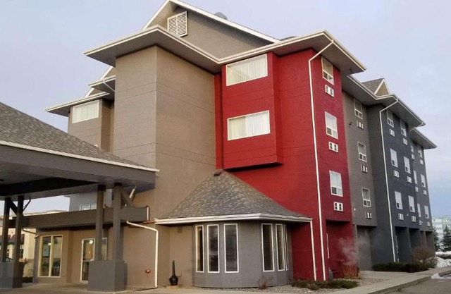 SureStay Plus Hotel by Best Western Lethbridge