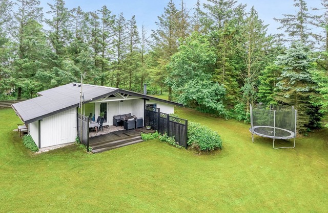 "Suri" - 200m to the fjord by Interhome