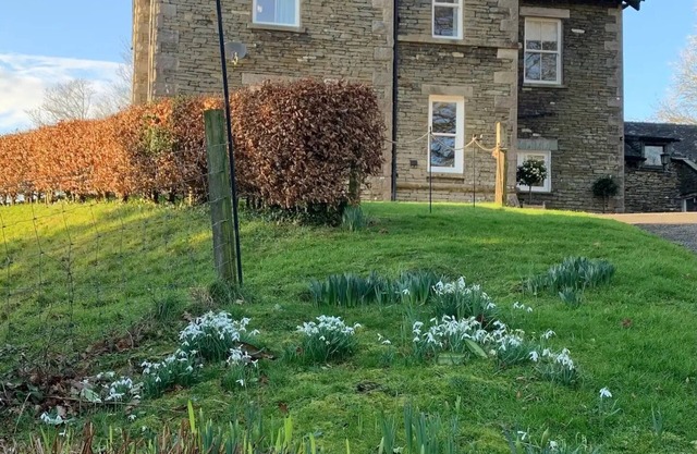 Swallows Loft. A Lakeland retreat, fabulous views & fell walks from the door, EV