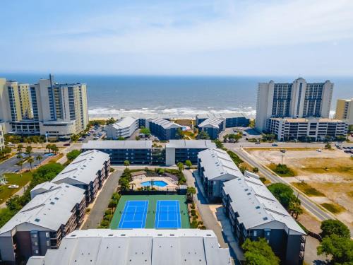 Sweet Caroline Remodeled with Partial Ocean View and Oceanfront Pool