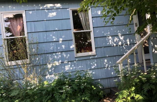 Sweet little house in quiet Neighborhood