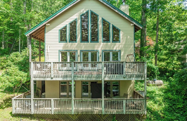 Sweet Mountain Dreams (3BR) with Views of Lake Glenville