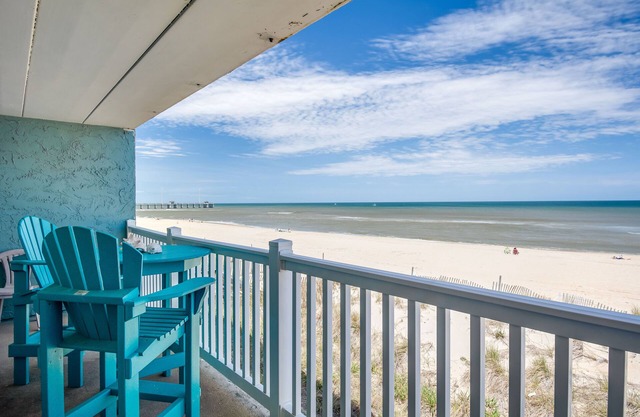 Sweet Southern Pearl: Contemporary PierView Oceanfront Condo with Stunning Views