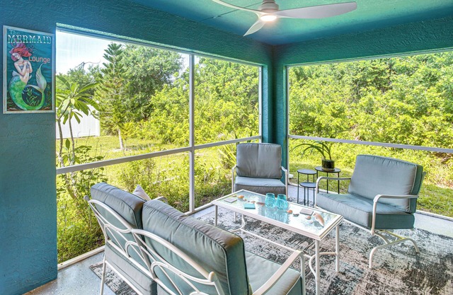 Swim, Golf & Hike: Family Home in Rotonda West!