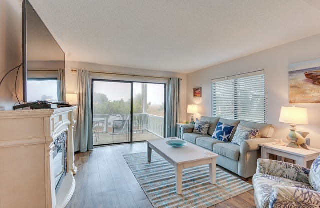 Swim & Relax: St Helena Island Gem w/Deck!