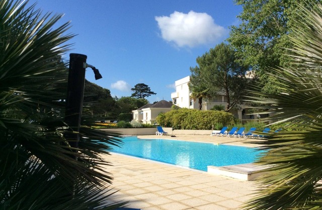 T1bis in a wonderful park with pools near beach