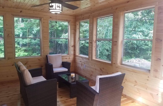 Tainter Cabins