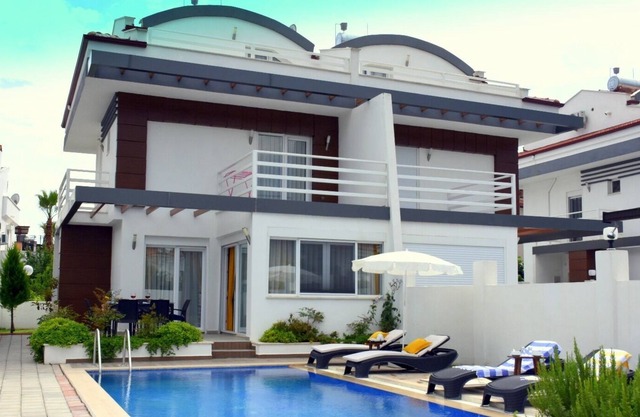 Tala Villa 6- 3 Bedrooms