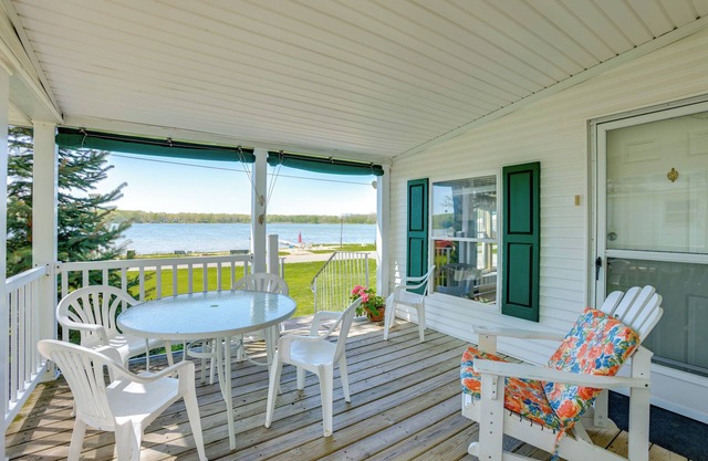 Tallman Lake Access: Family-Friendly Home w/Dock!