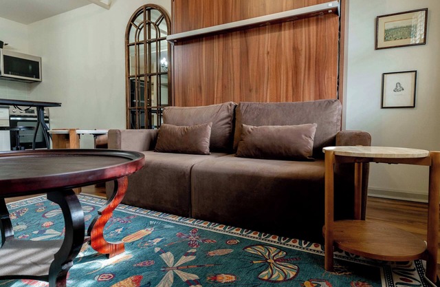 Tanner – Cozy, Character-Filled Hideaway at The Duke