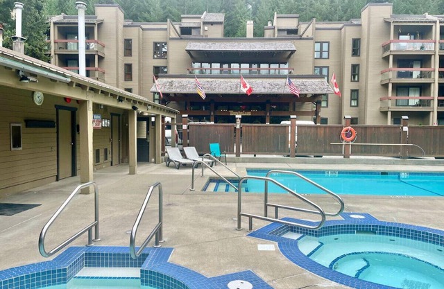 Tantalus Boutique Lodge Mountain Ski Suite