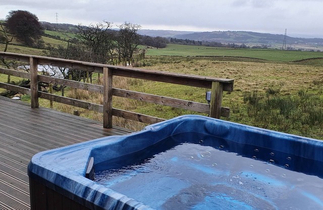 Tay Lodge 3 bedroom 2 bathroom with stunning views and hot tub
