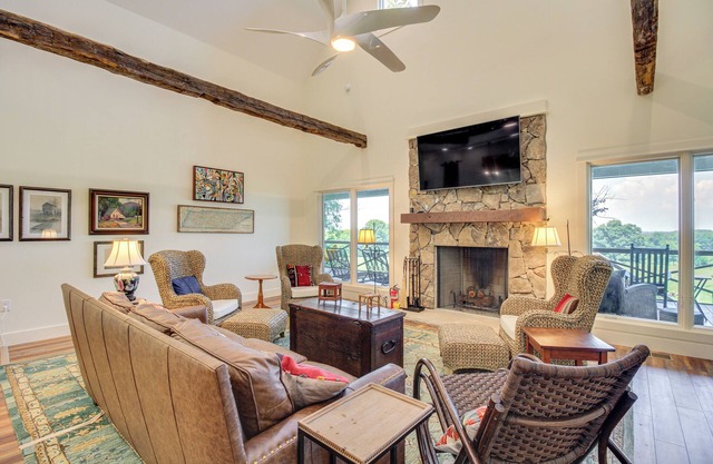 Tennessee Farmhouse Retreat w/Wraparound Deck!