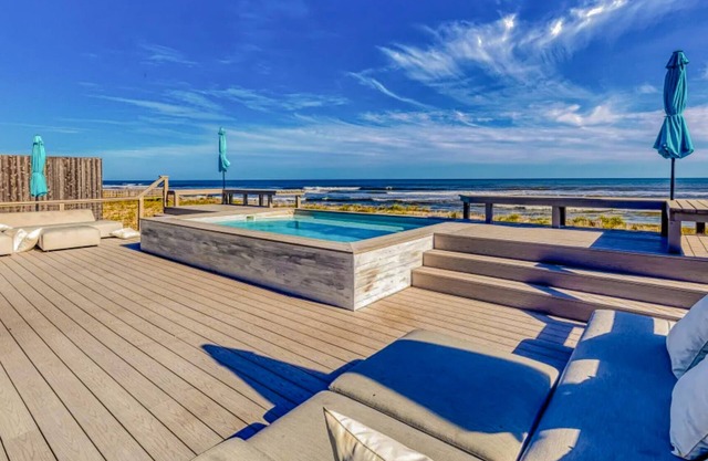 Terrific 4-bedroom house in Fire Island Pines with WiFi