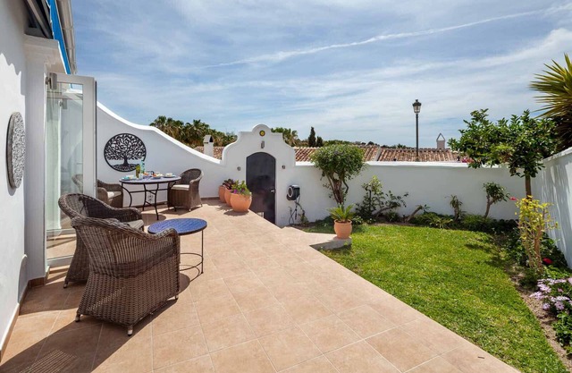 Tetuan 42 - El Oasis de Capistrano!
