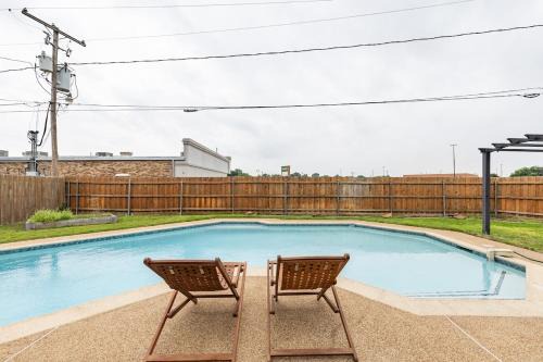Texas Escape with pool & office