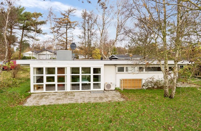 "Thara" - 100m from the sea by Interhome