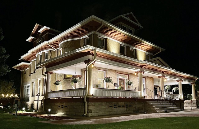 The Abriendo Inn - Blake suite