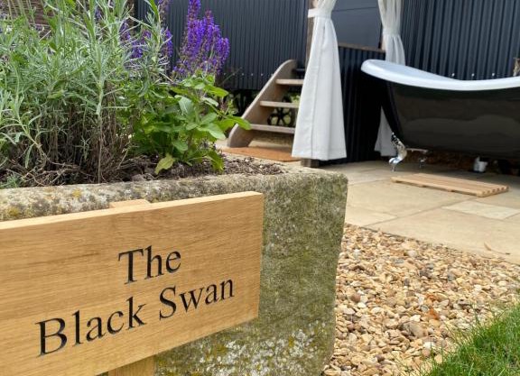 The Black Swan Shepherd Hut
