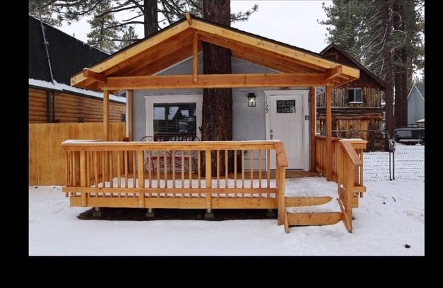 The Blue Lake Cabin!Best Retreat! Big Bear California