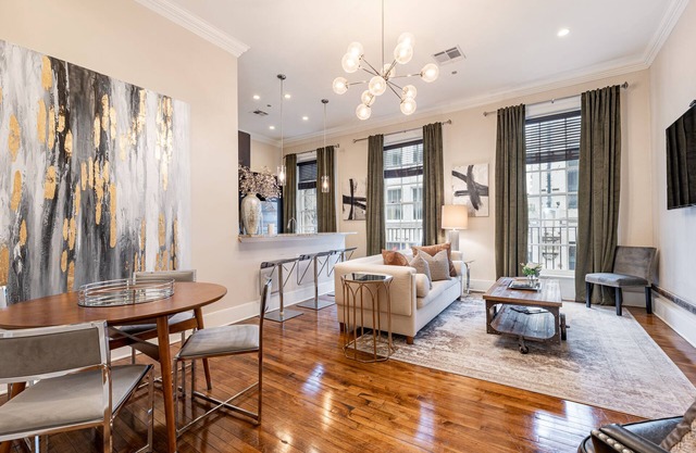 The Cajun - 2B/2B Historic FQ Apt. - 60 Day Min. Rental