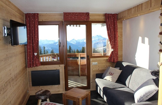 The charming MalinKiGa studio with mountain corner, fully renovated