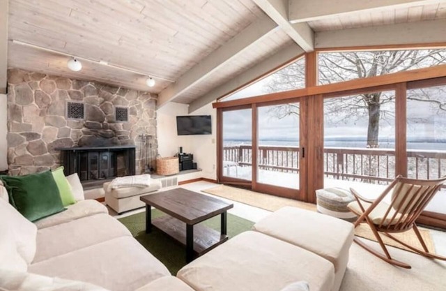 The Cliff House - Gilford, NH
