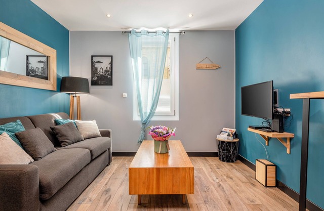 The Cosy Studio, ideal for professionals or couples, close to the beach