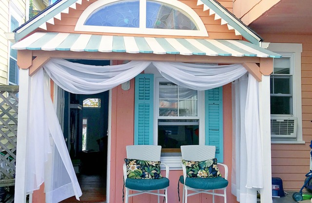"The Cupcake" Guest House, 2 blocks to the beach in Ocean Grove, sleeps 2-3