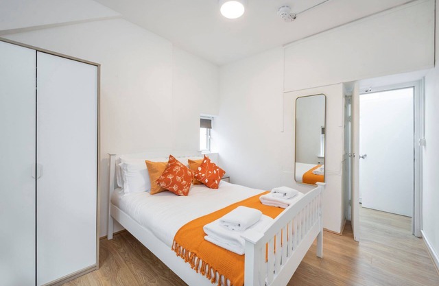 The Cutesy - Fitzrovia - by Frankie Says