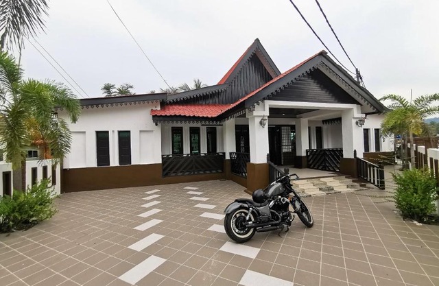 THE FAIRVIEW HOMESTAY