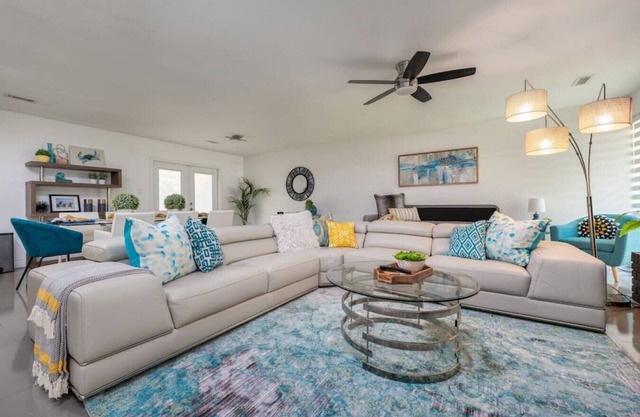 The FL Sunshine House