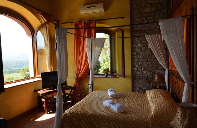 The Frassine Country Resort with shared pool