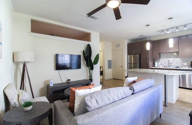 The Galleria at Tate | Spacious 1BR in Uptown Houston