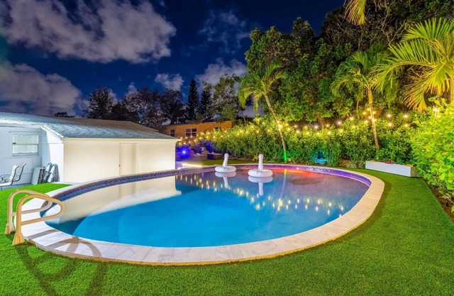 The Glowhouse Miami Villa