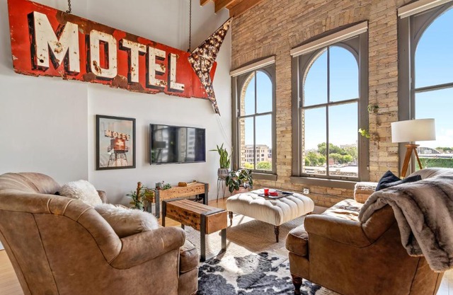 The Goatel - 1 bdrm apartment