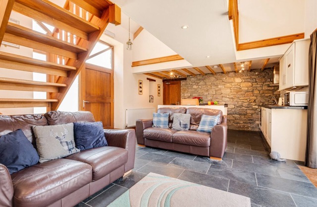 The Granary - Three Bedroom House, Sleeps 5