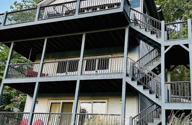 The Great Escape at Norris Lake- Waterfront Stay w/Dock, Deck, & Sunset Views