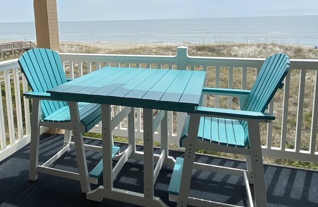 The GypSea, 2BR/2BA beachfront Sand Pebbles condo