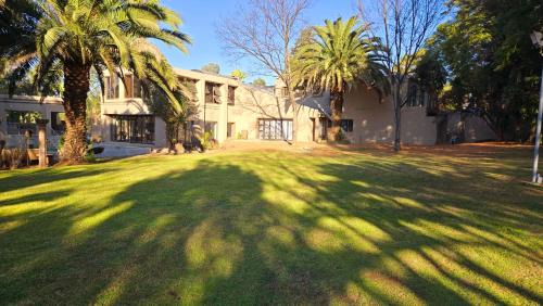 The Hide on Aston-Sandton
