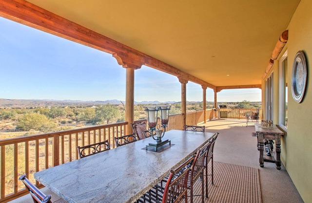 'The Hideaway' - Santa Fe-Style Home in Rio Verde!