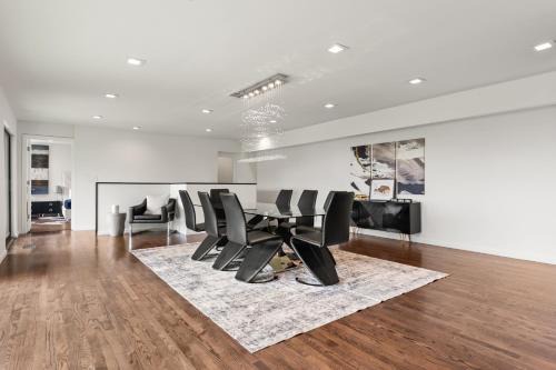 The Hollywood Hills Crest Villa