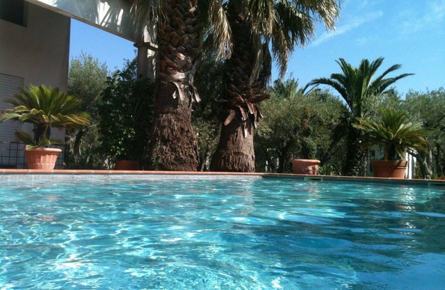 THE IMPASSE IN CAMARGUE. A cozy little nest for holidays ideal location
