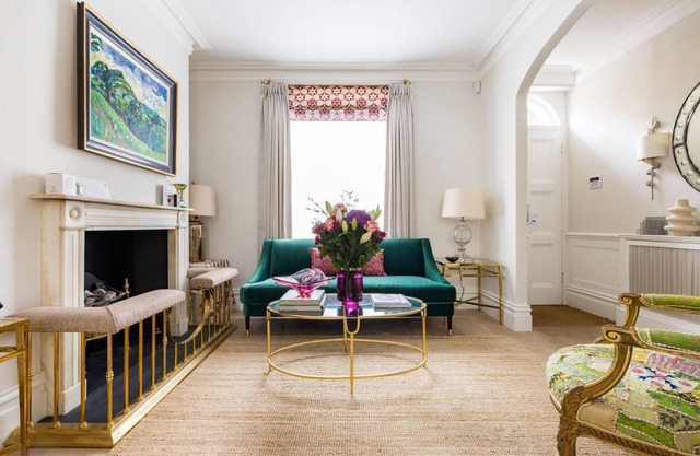 The Impressionist's Fireplace – 3 Bedroom Home in Chelsea