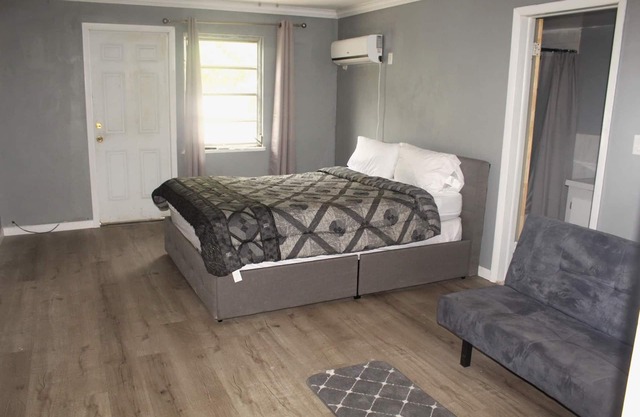 The Jones Suites