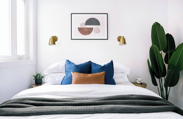 The Juniper Room | Private Queen Bed